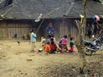 villaggio Akha, bambini