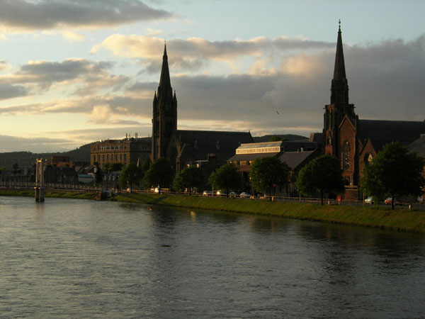 Inverness-al-tramonto
