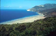 Dito, spiaggia nera